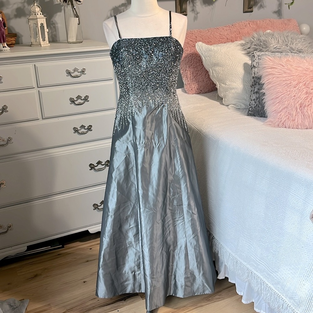 Nina Canacci Maxi Dress Spaghetti Strap Gray Beaded Womens Small Ballroom
